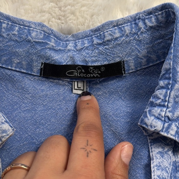 Denim button up top - Picture 5 of 9